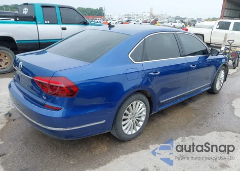 2017 Volkswagen Passat 1.8T Se z USA, uszkodzony, nr VIN 1VWBT7A31HC000694